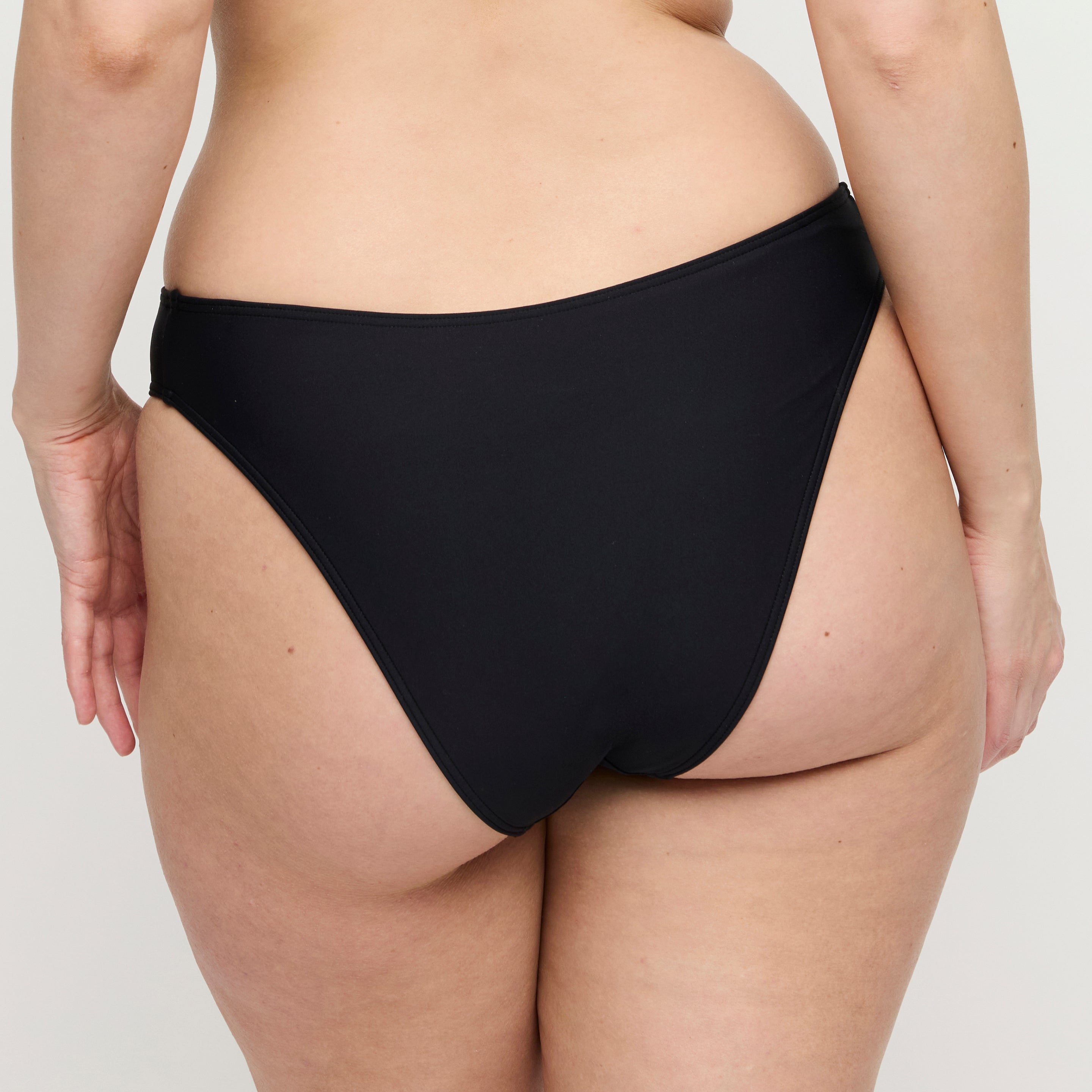 Primadonna Swim Uvita